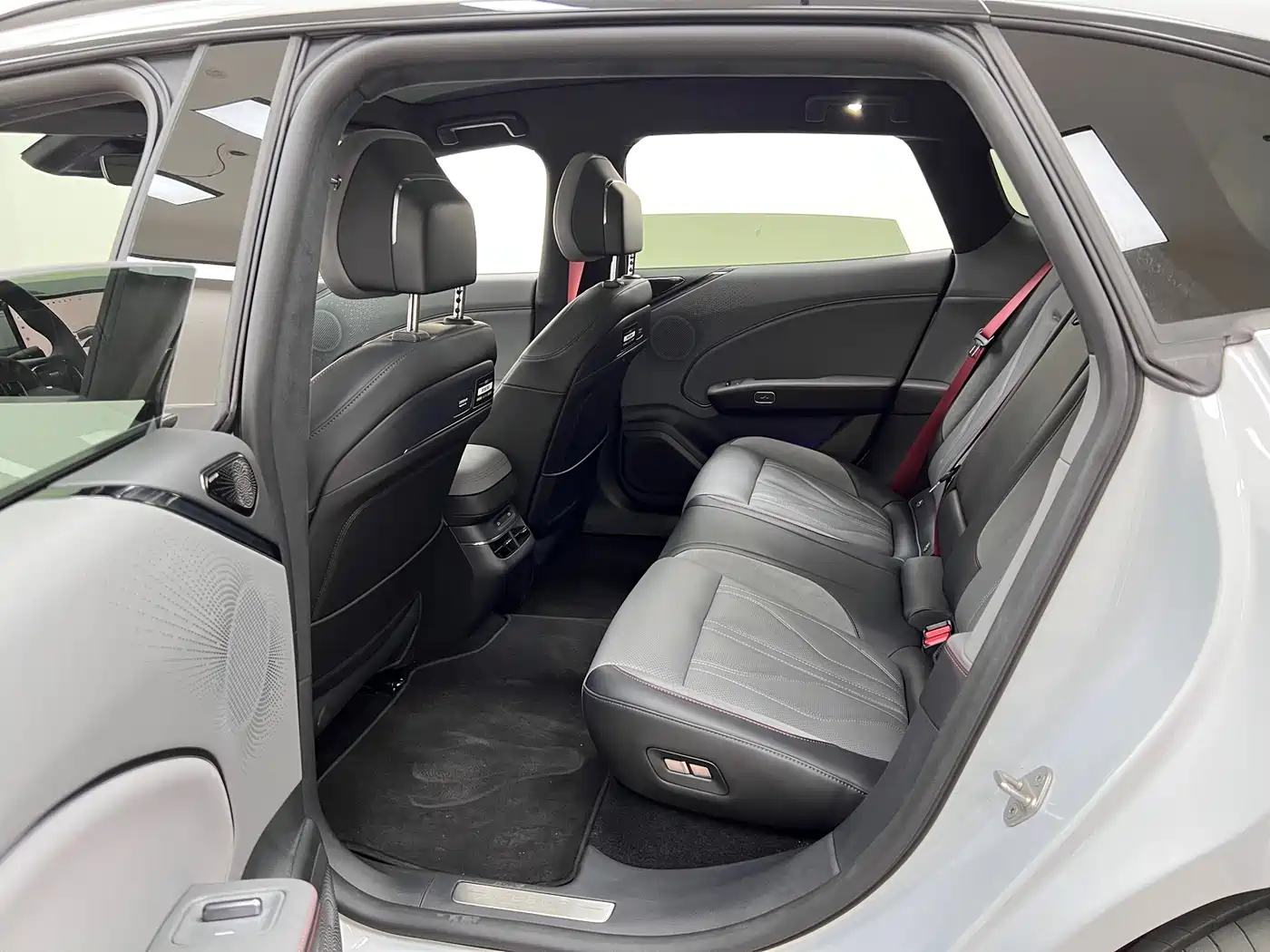 ZEEKR EXTREME KRYPTON 007GT