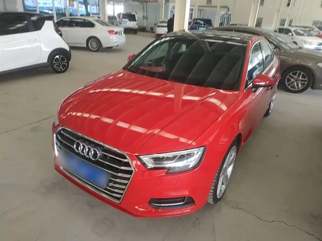 Audi A3 2018 30th Anniversary Limousine 35 TFSI Style фото 2