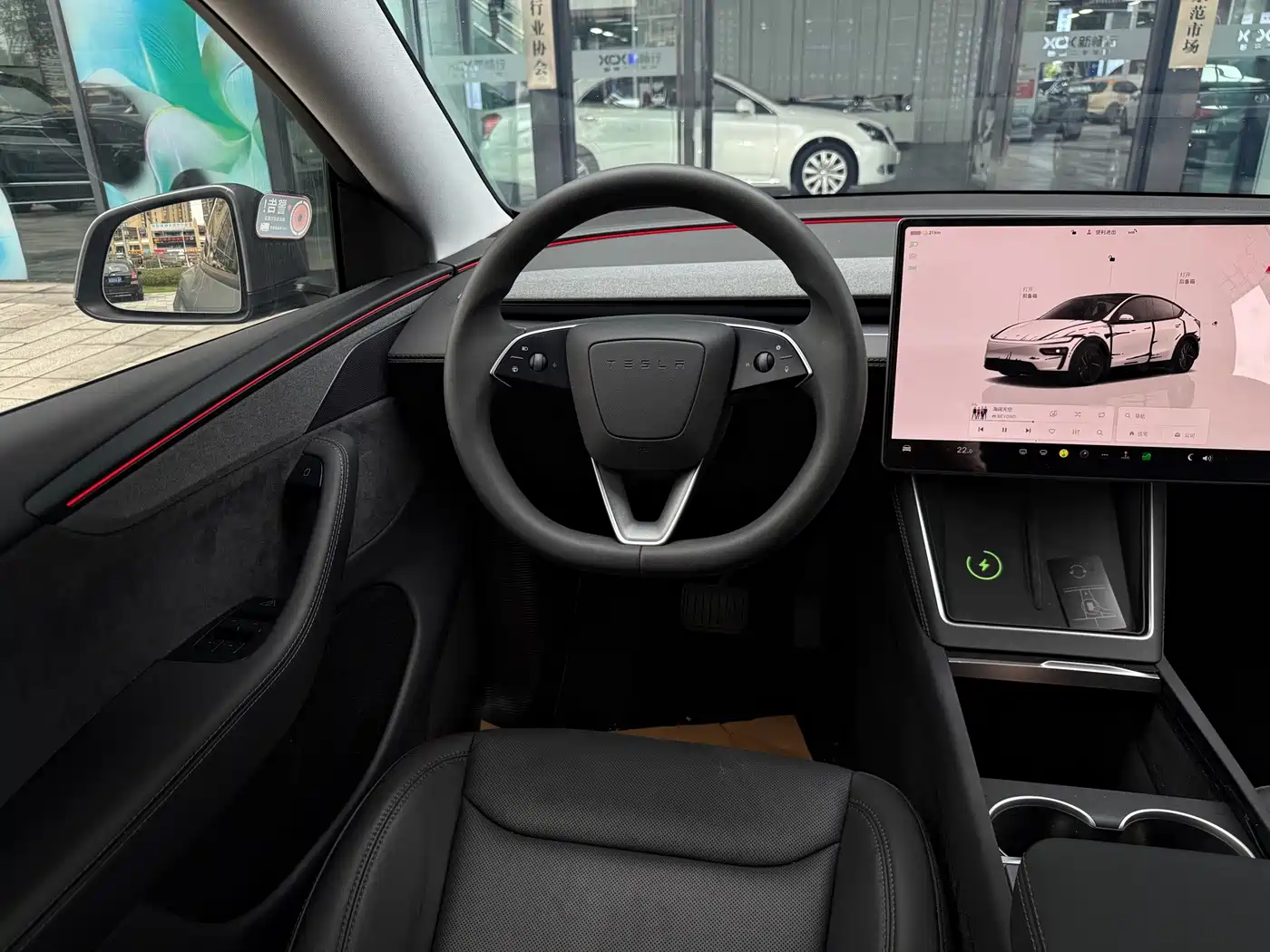 Фото 30 - Tesla Model Y