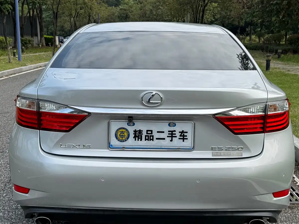 Lexus ES 2013 250 Elite Edition фото 5