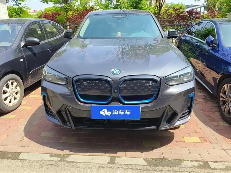 BMW iX3 2022 Innovation Leader фото 2