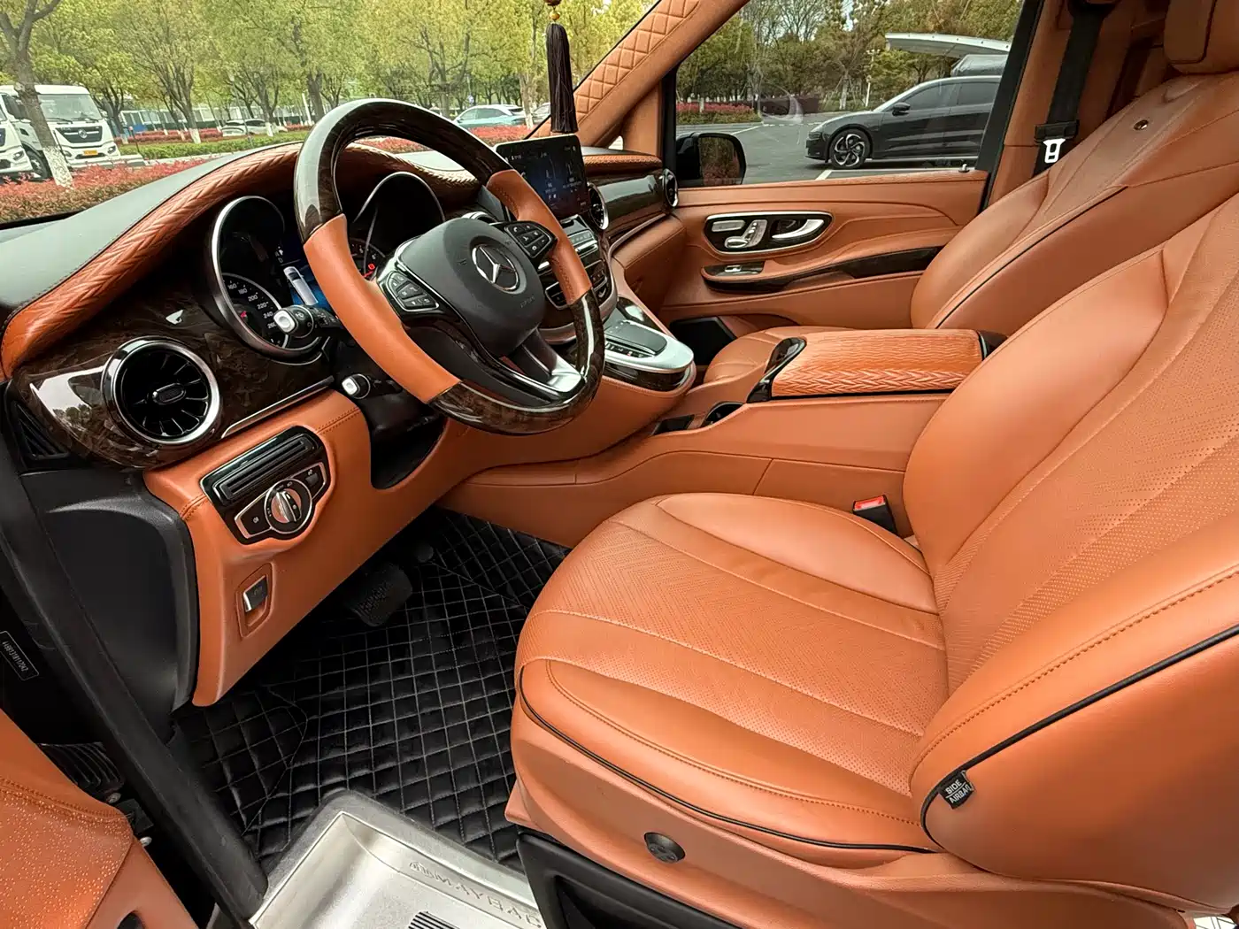 Mercedes-Benz V-Class 2020 V 260 Luxury Edition фото 4