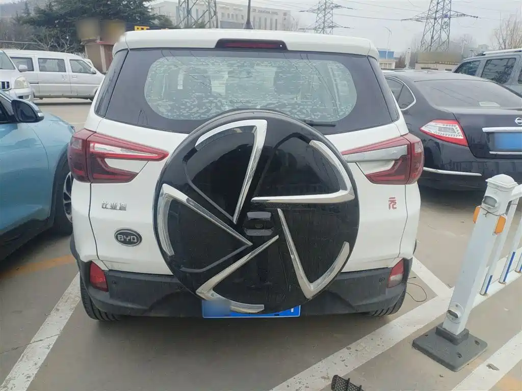 BYD Yuan 2017 1.5L Auto Cool Connect фото 6