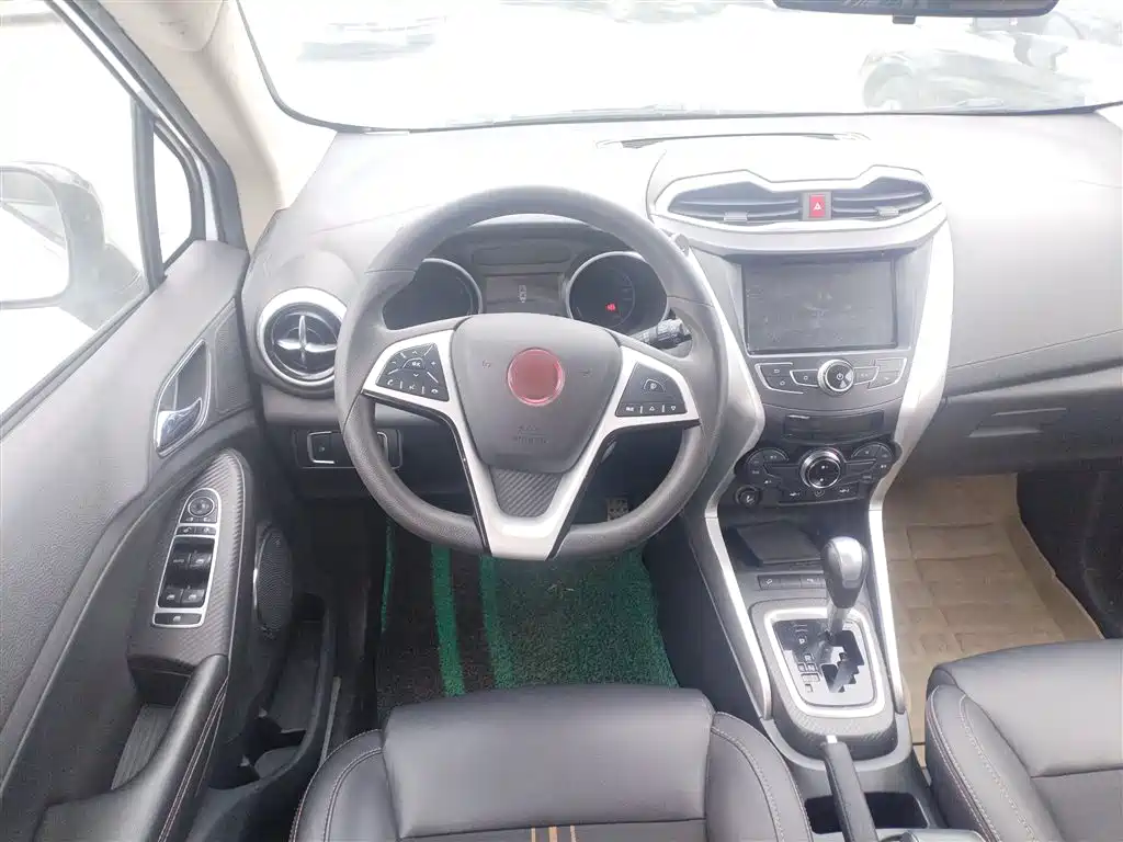 BYD Yuan 2017 1.5L Auto Cool Connect фото 11