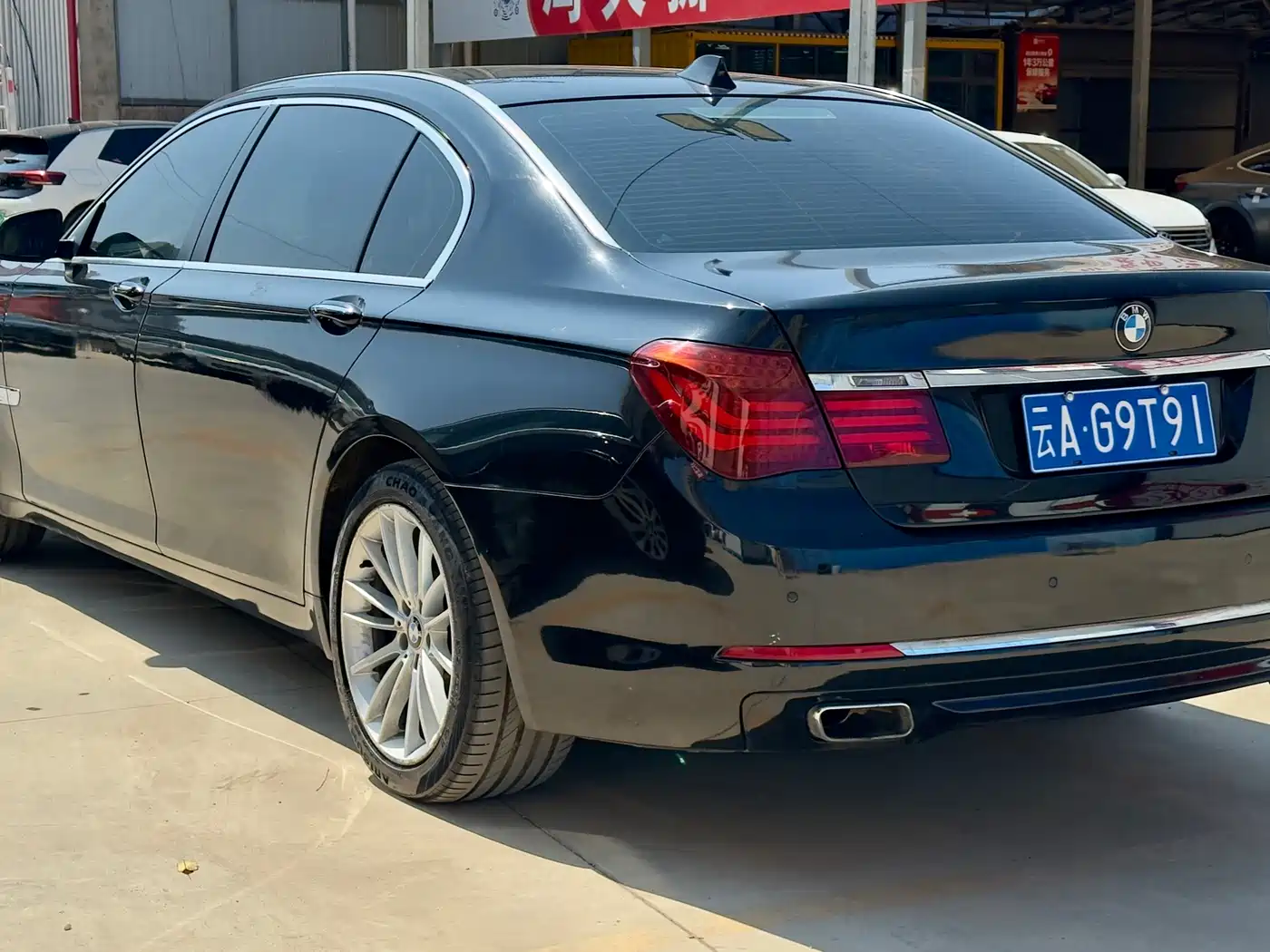 BMW 7 Series 2013 Model 740Li Leading фото 8