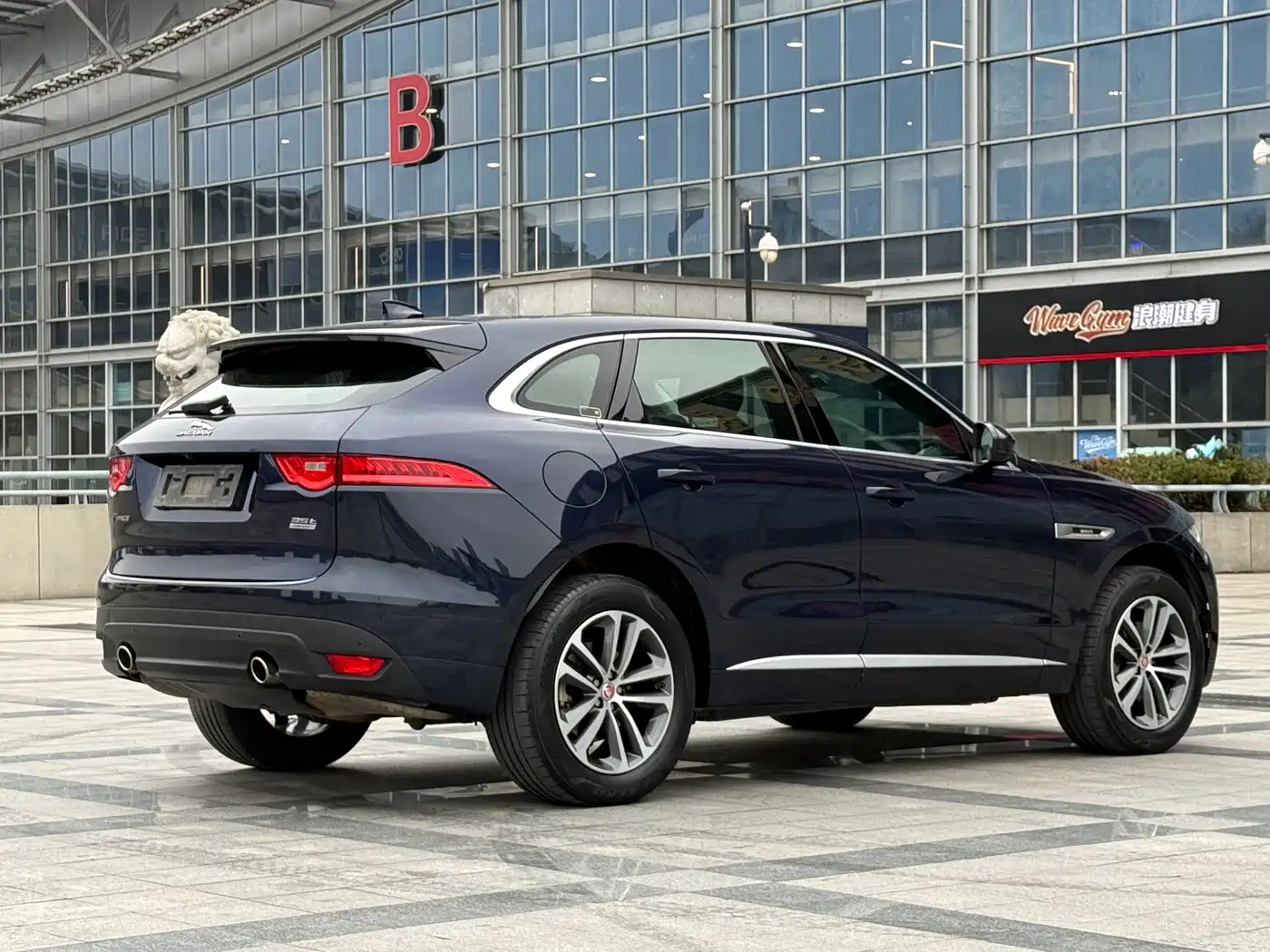 Jaguar F-PACE 2017 2016 3.0 SC 4WD R-Sport