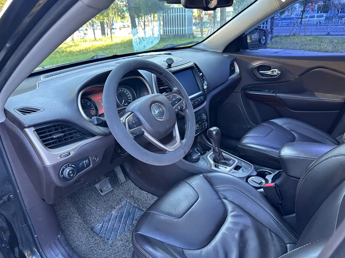 Jeep Cherokee (Import) 2014 2014 2.4L Luxury