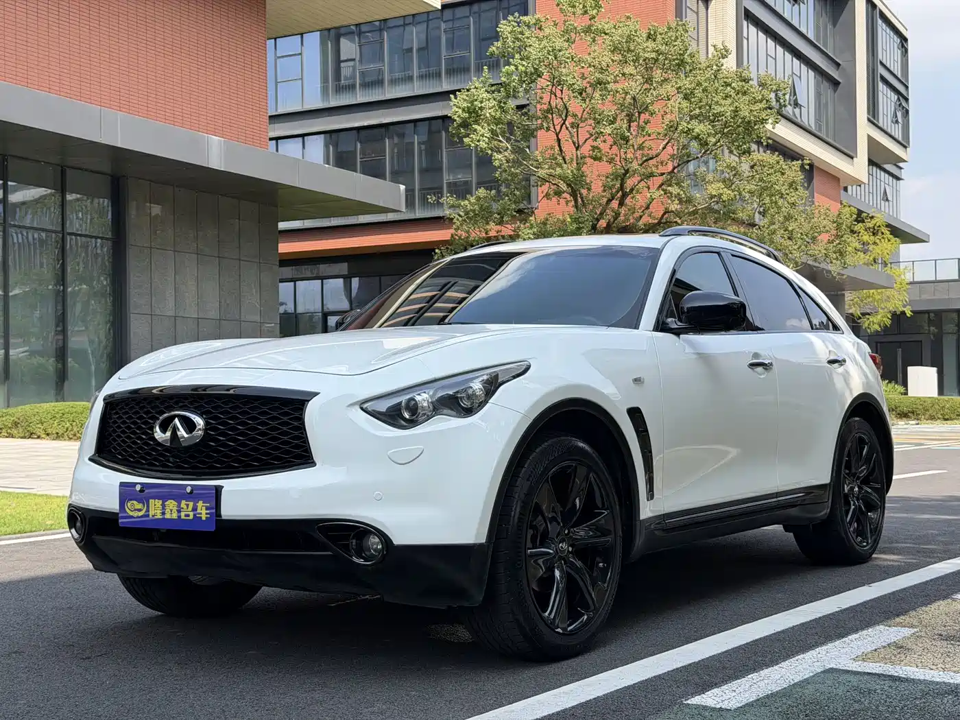 Infiniti QX70 2015 — пригон из Китая