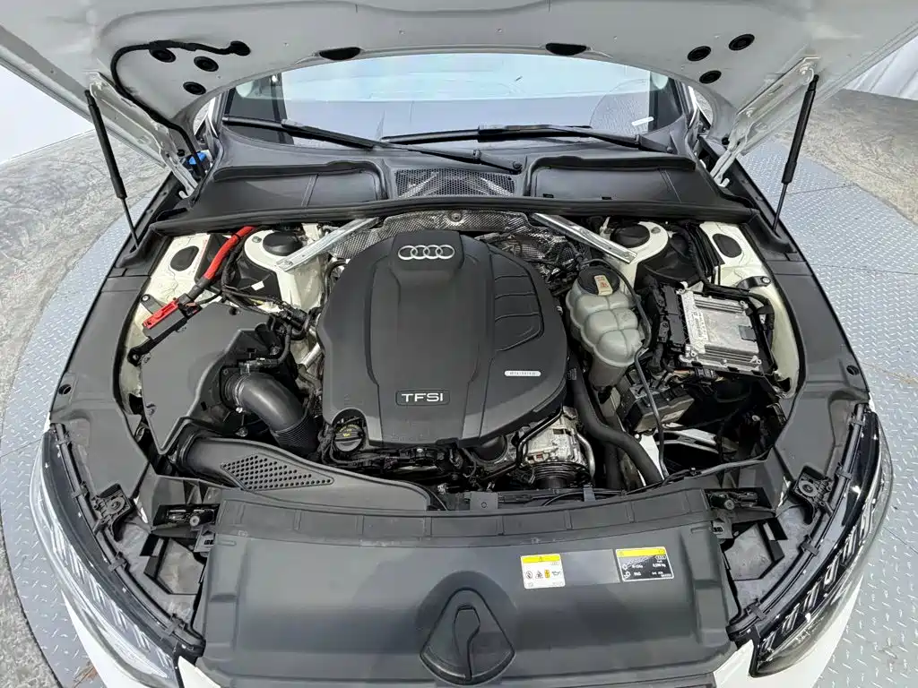Photo 6 - Audi A4L