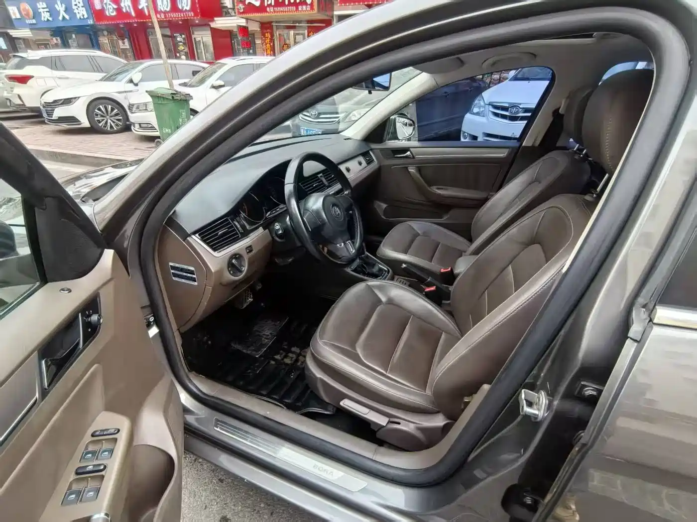 Volkswagen Bora 2014 1.6L Automatic Comfort Edition фото 8