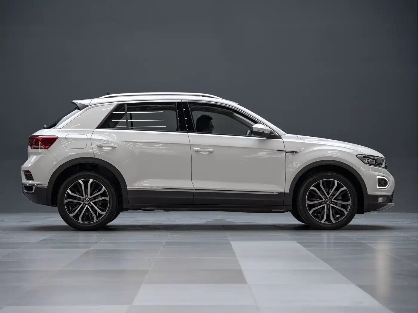 Volkswagen T-ROC 2022 280TSI DSG 2WD Comfort PLUS фото 6