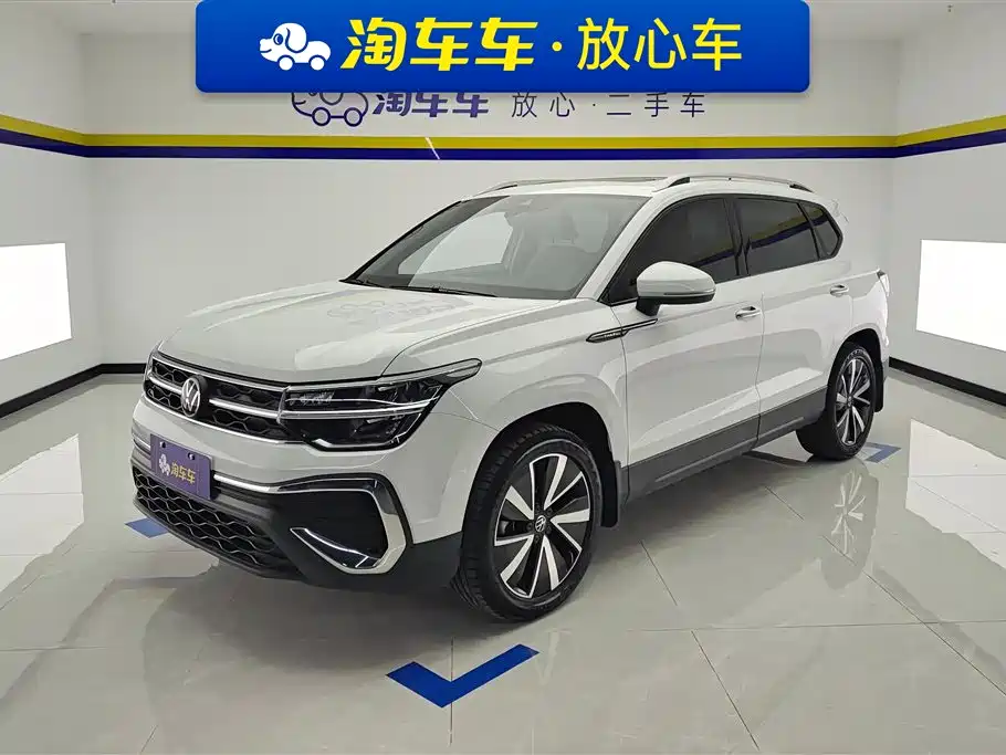 Volkswagen Tharu 2023 300TSI 2WD Bright Moon Edition