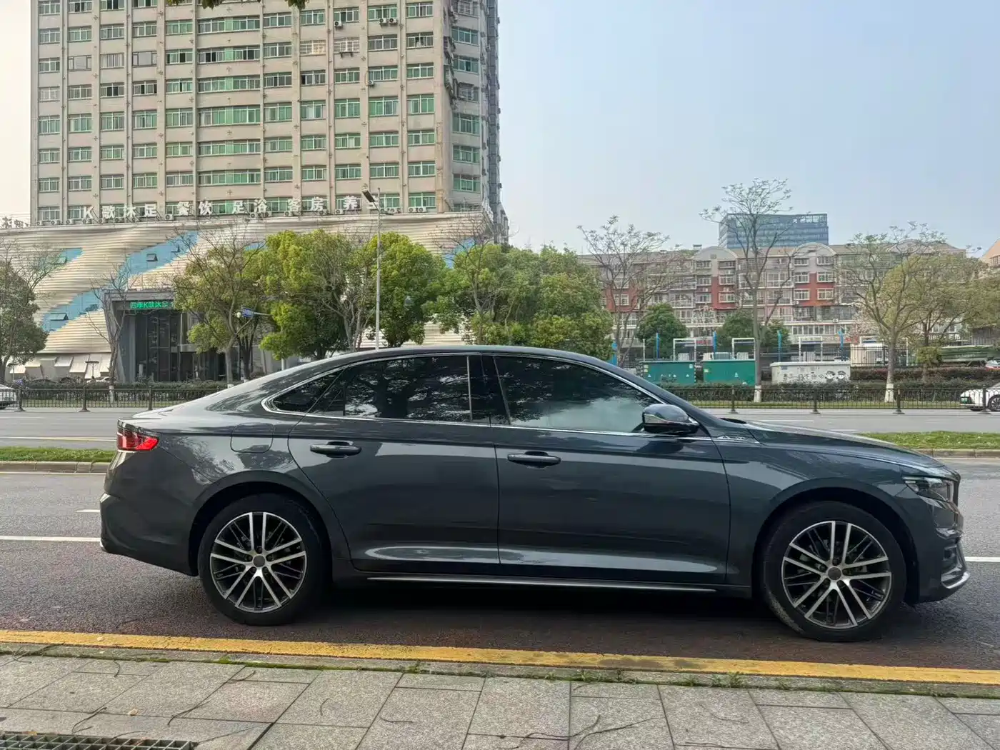 GEELY AUTOMOBILE XINGRUI