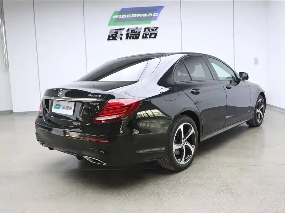 Mercedes-Benz E-Class 2017 Facelift E 200 Sport 4MATIC фото 6