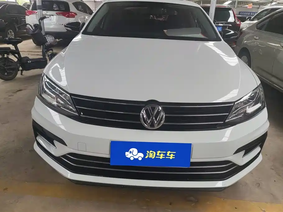 Volkswagen Sagitar 2018 280TSI DSG Spark Edition фото 2
