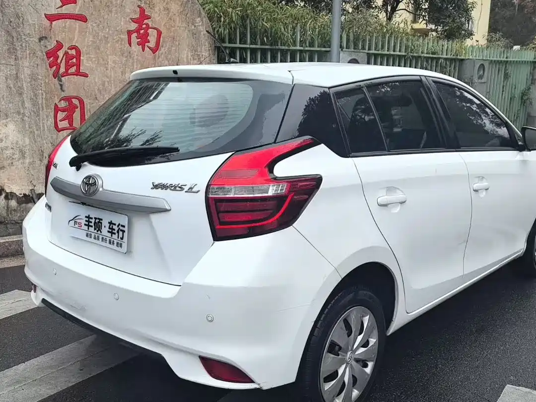 Toyota YARiS L Zhi Xuan 2016 Facelift 1.5E CVT Charming Edition фото 9