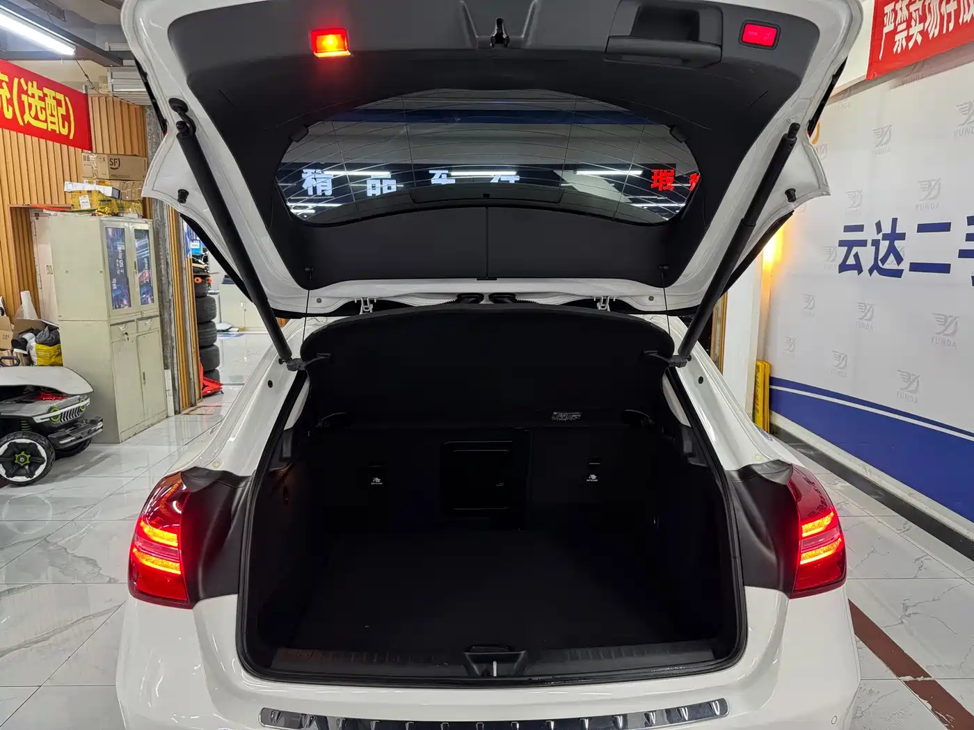 Фото 6 - Mercedes-Benz GLA