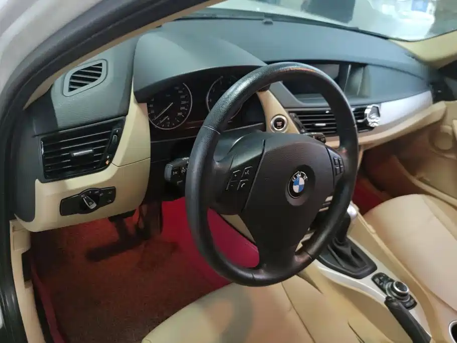 BMW X1 (Import) 2013 2012 sDrive18i Luxury