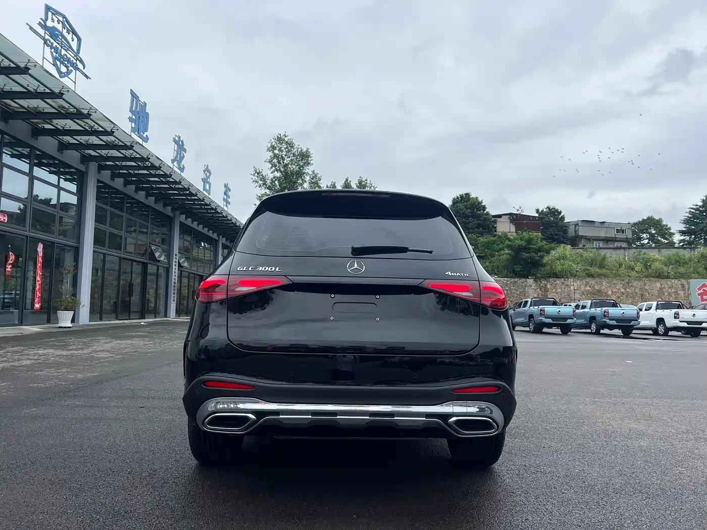 MERCEDES-BENZ GLC