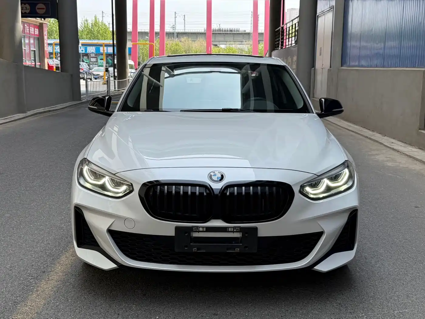 BMW 1 Series 2021 Facelift 120i M Sport Shadow Edition фото 2