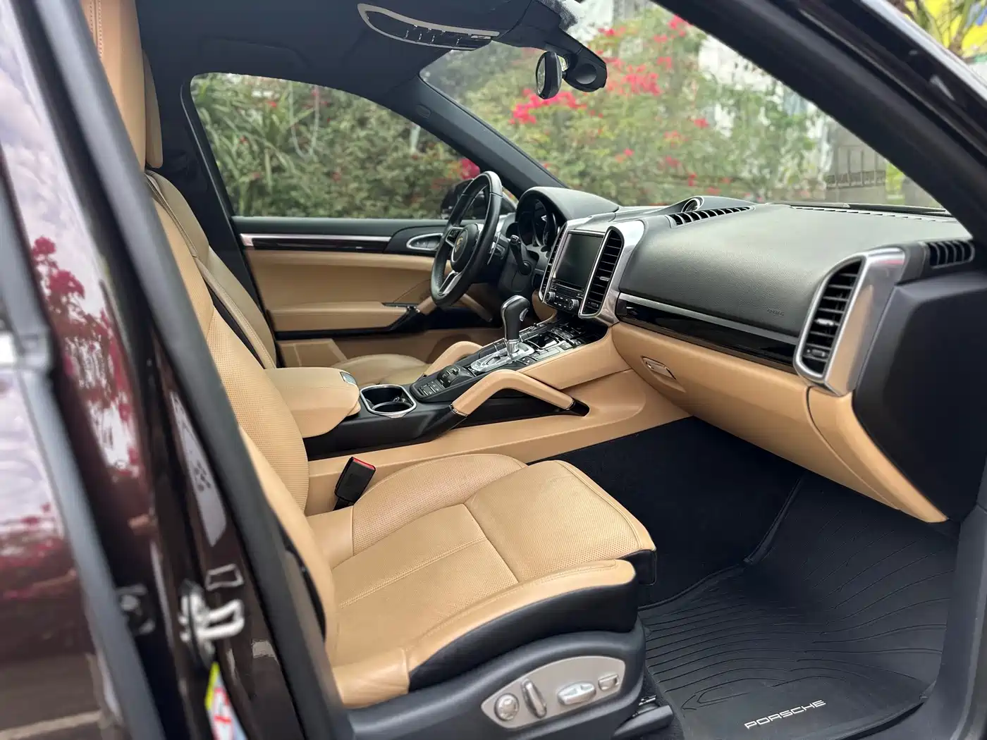 Porsche Cayenne New Energy 2016 Cayenne S E-Hybrid 3.0T фото 7