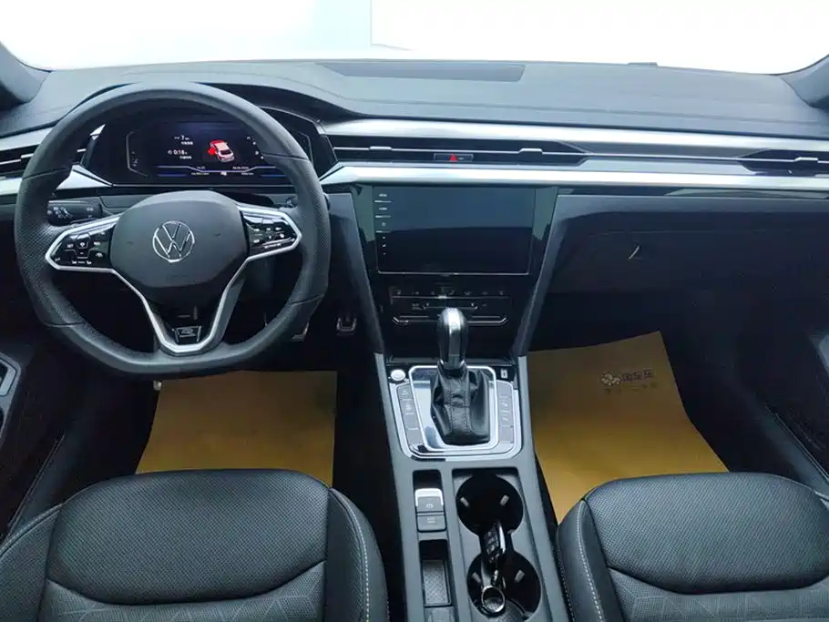 Volkswagen FAW-Volkswagen CC 2023 380TSI Eye-catching Edition фото 12