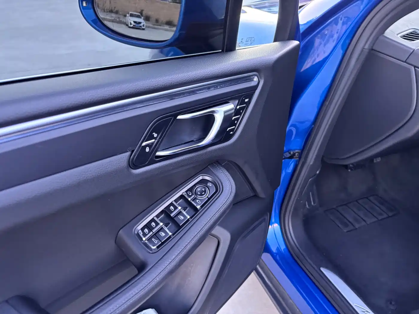 Porsche Macan 2016 Macan 2.0T фото 10
