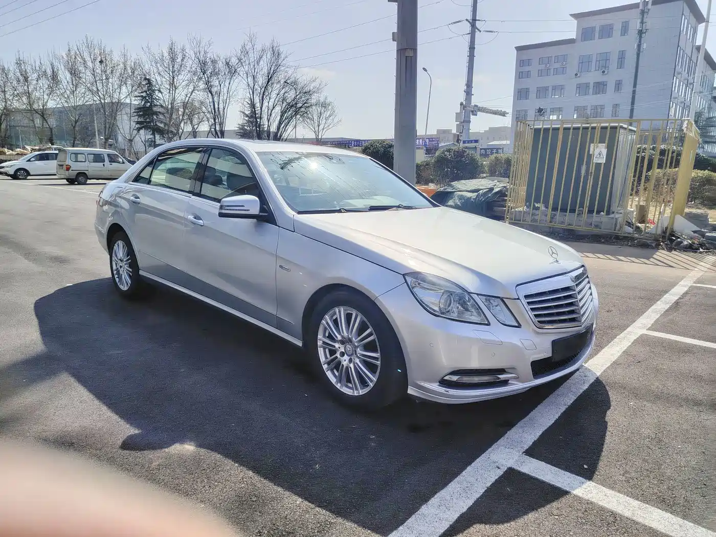 Mercedes-Benz E-Class 2011 E 200 L CGI Elegance фото 3
