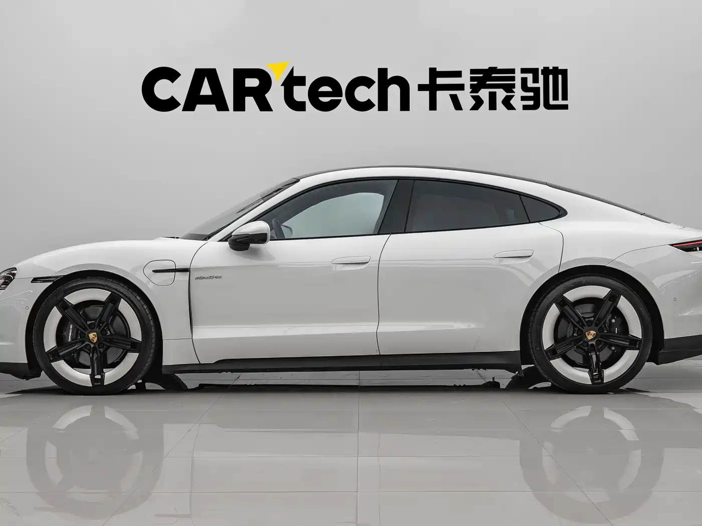 Porsche Taycan, миниатюра 11