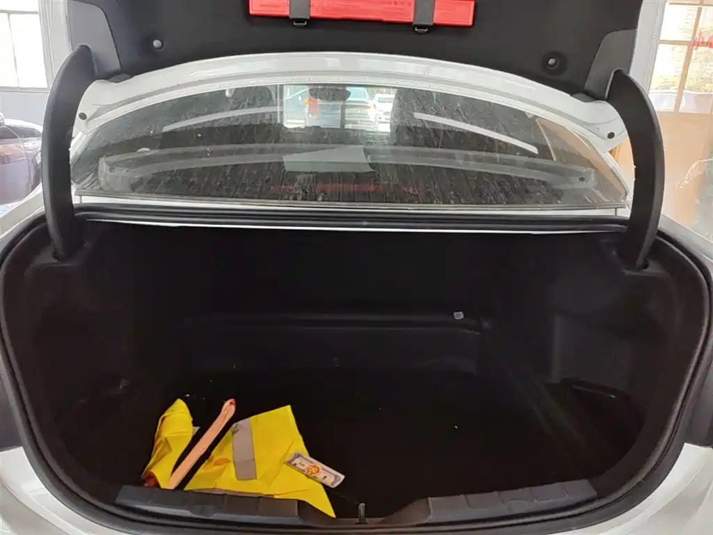 BMW 1 Series 2020 Model 125i Leading M Sport Package фото 15