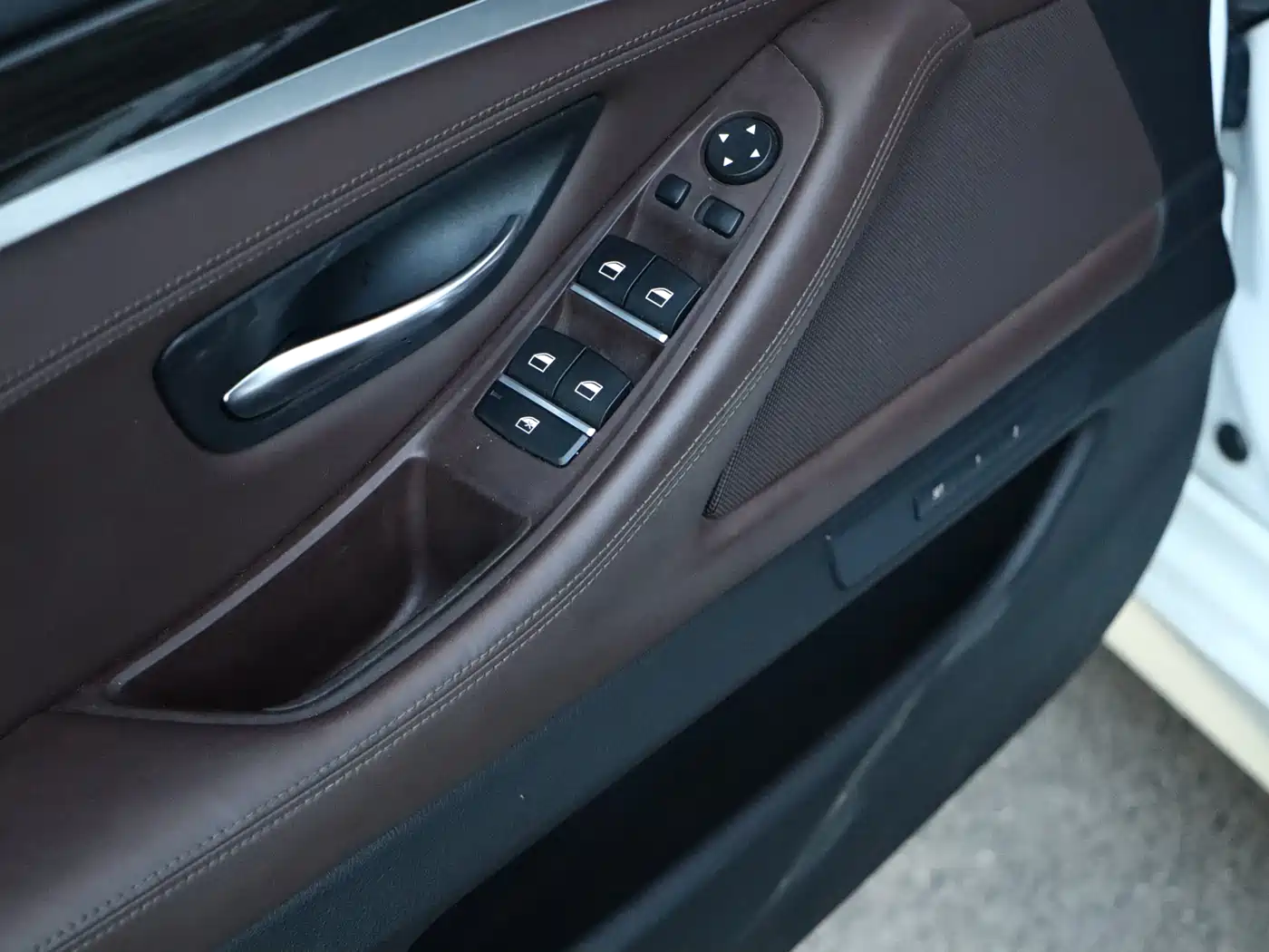 BMW 5 Series 2017 525Li Luxury Design Package фото 5