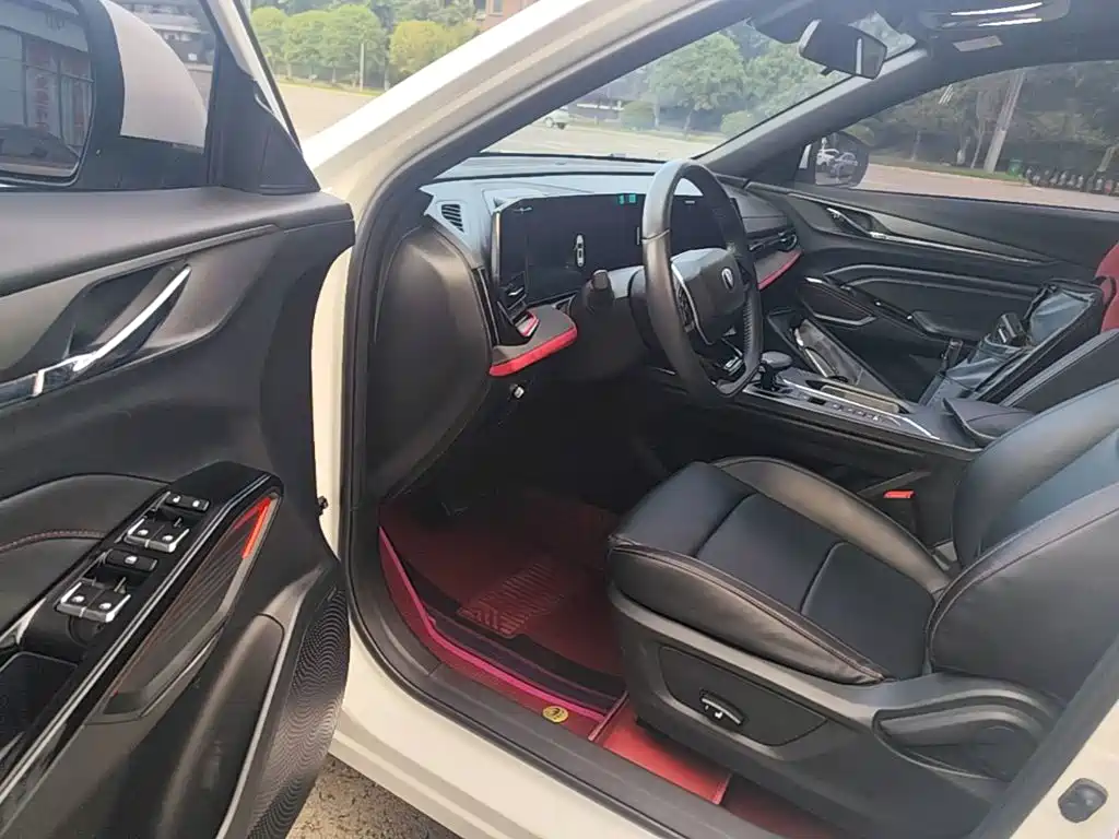 Photo 16 - Changan X5 PLUS