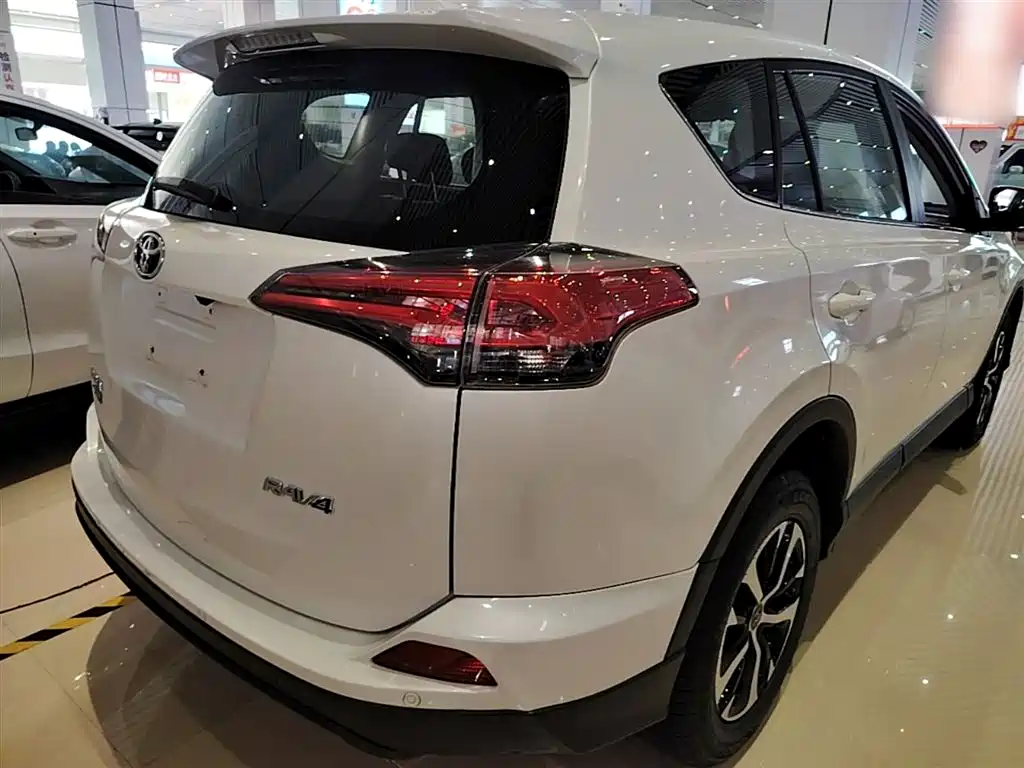 Toyota RAV4 Rongfang 2019 2.0L CVT 2WD Pioneer Edition China VI фото 7