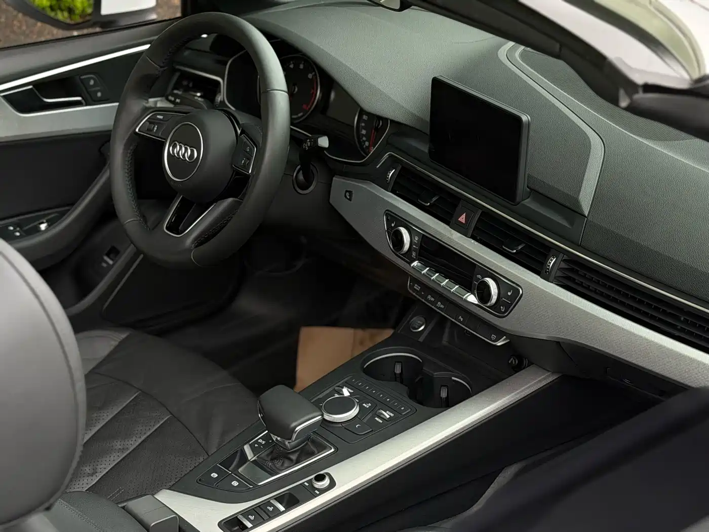 Audi A5 (Import) 2017 Cabriolet 40 TFSI Fashion фото 8