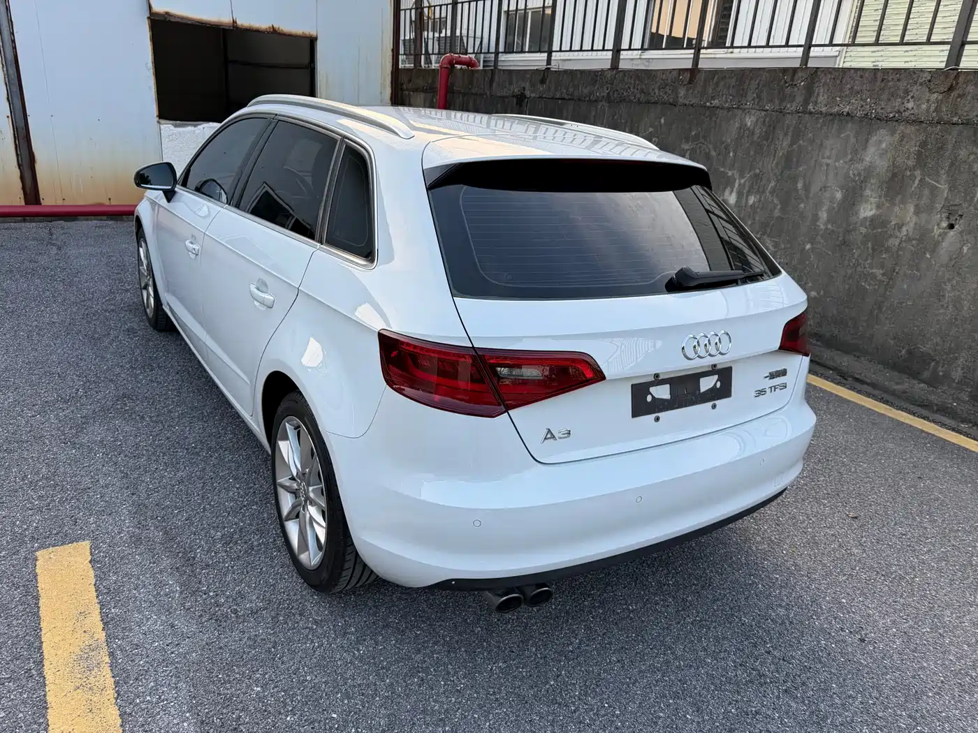 Audi A3 2016 Sportback 35 TFSI Style фото 4