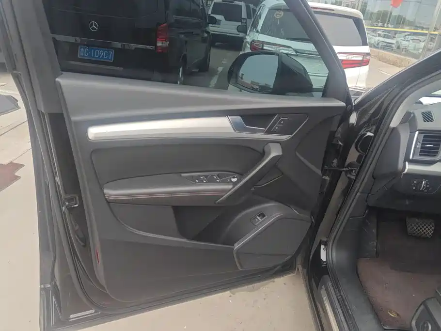 Audi Q5L 2018 2018 40 TFSI Prestige Fashion (China V)