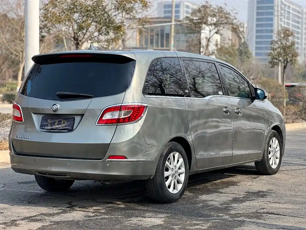 Buick GL8 2011 3.0L GT Luxury Business Elegance Edition фото 4