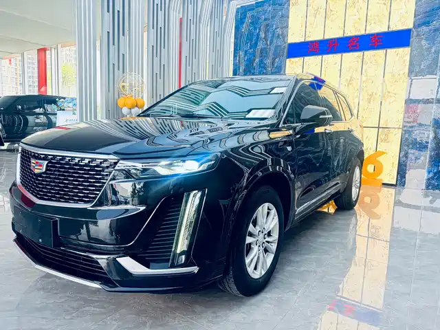 CADILLAC XT6