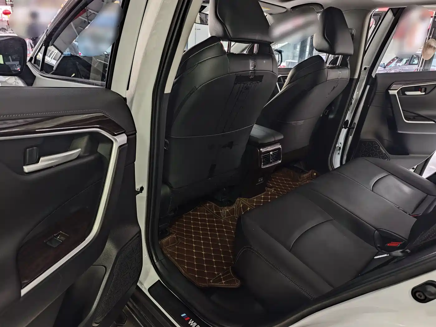 Toyota Wildlander 2022 2.0L CVT AWD Luxury Edition фото 10