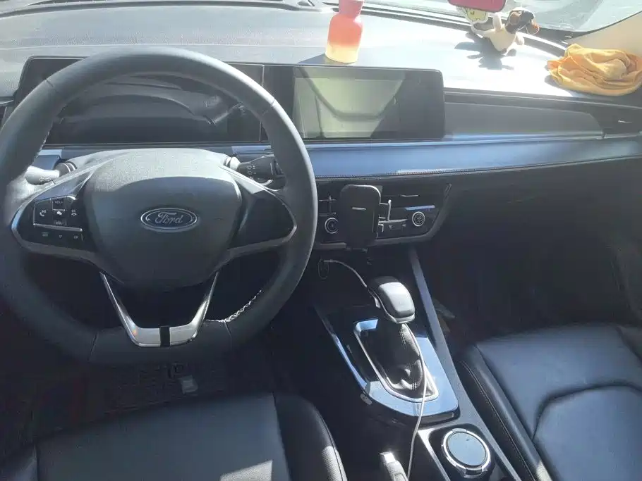 Ford Escort 2022 2021 1.5L Automatic Diamond Edition