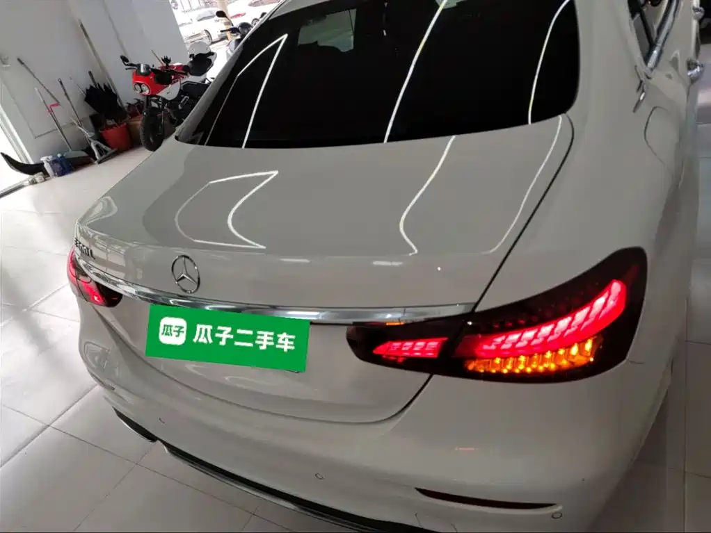 Mercedes-Benz E-Class 2022 Model Facelift III E 300 L Sport Fashion фото 4