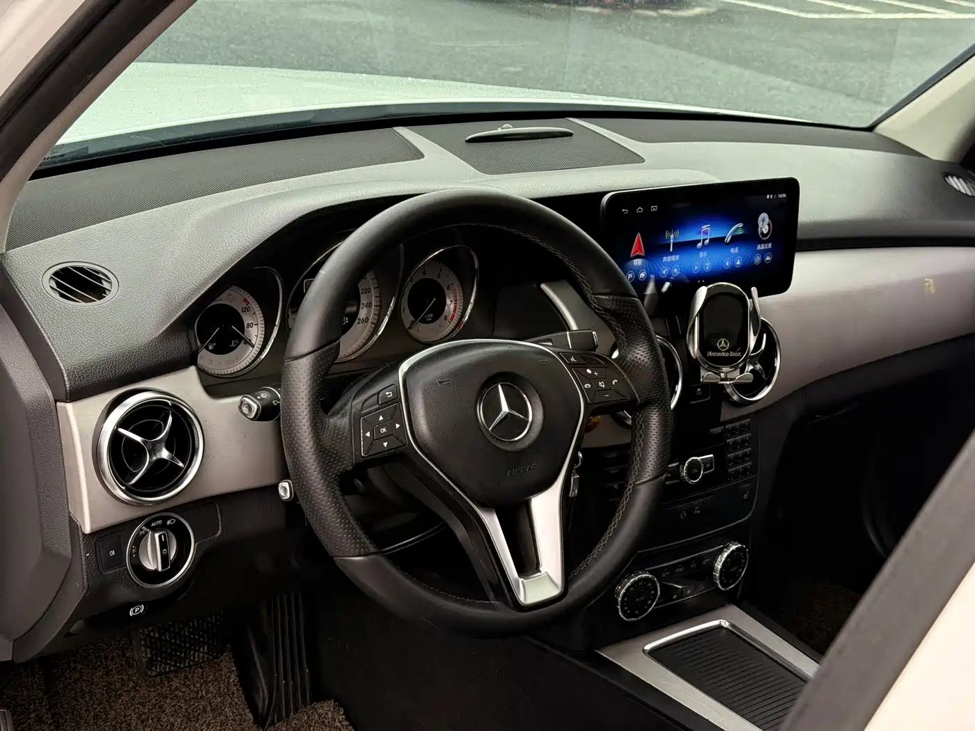 Mercedes-Benz GLK-Class 2013 GLK 300 4MATIC Fashion фото 13