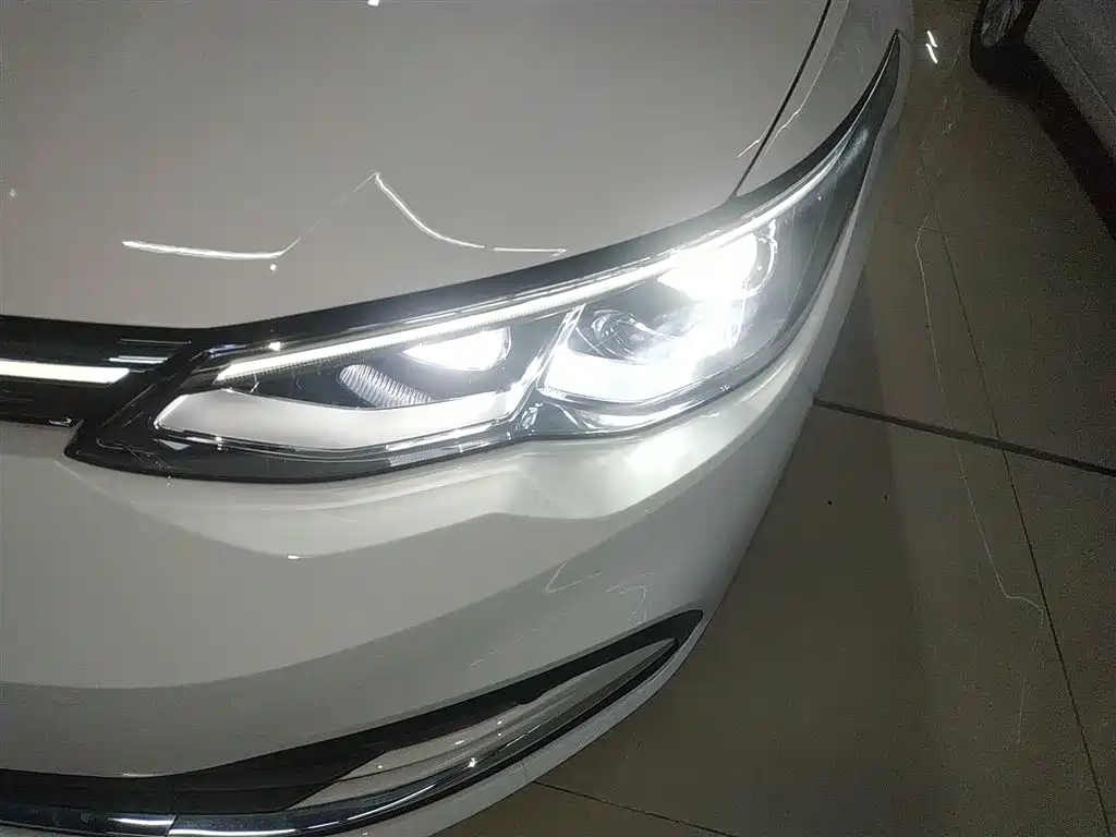 Volkswagen Golf 2023 Facelift 280TSI DSG Pro фото 15