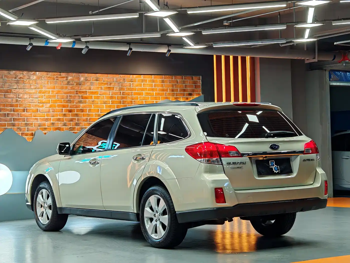 Subaru Outback 2011 2.5i Luxury Navigation Edition фото 10
