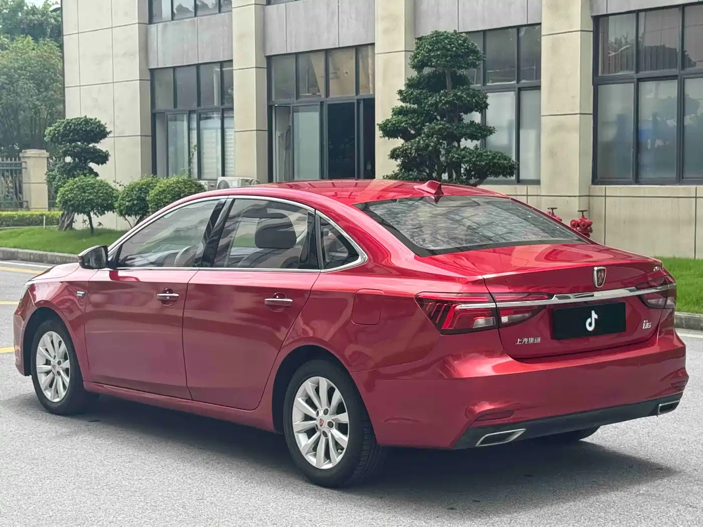 Roewe i6 2017 2017 20T Auto Internet Smart Enjoy Edition