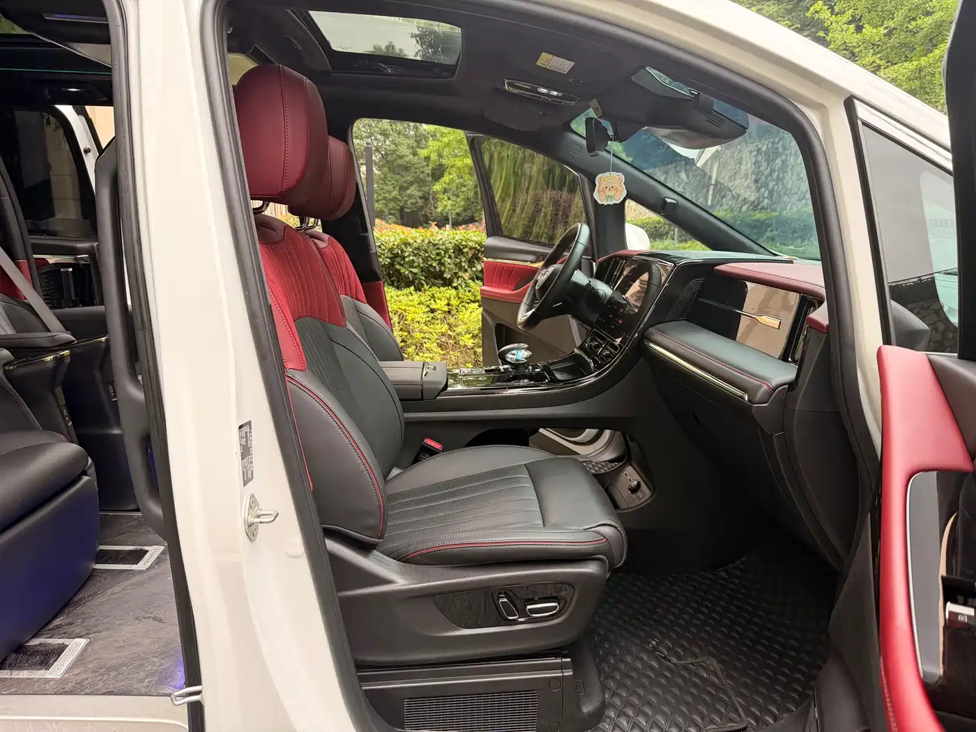 GAC Trumpchi Trumpchi M8 2023 Model Master Series 400T Flagship Edition фото 25