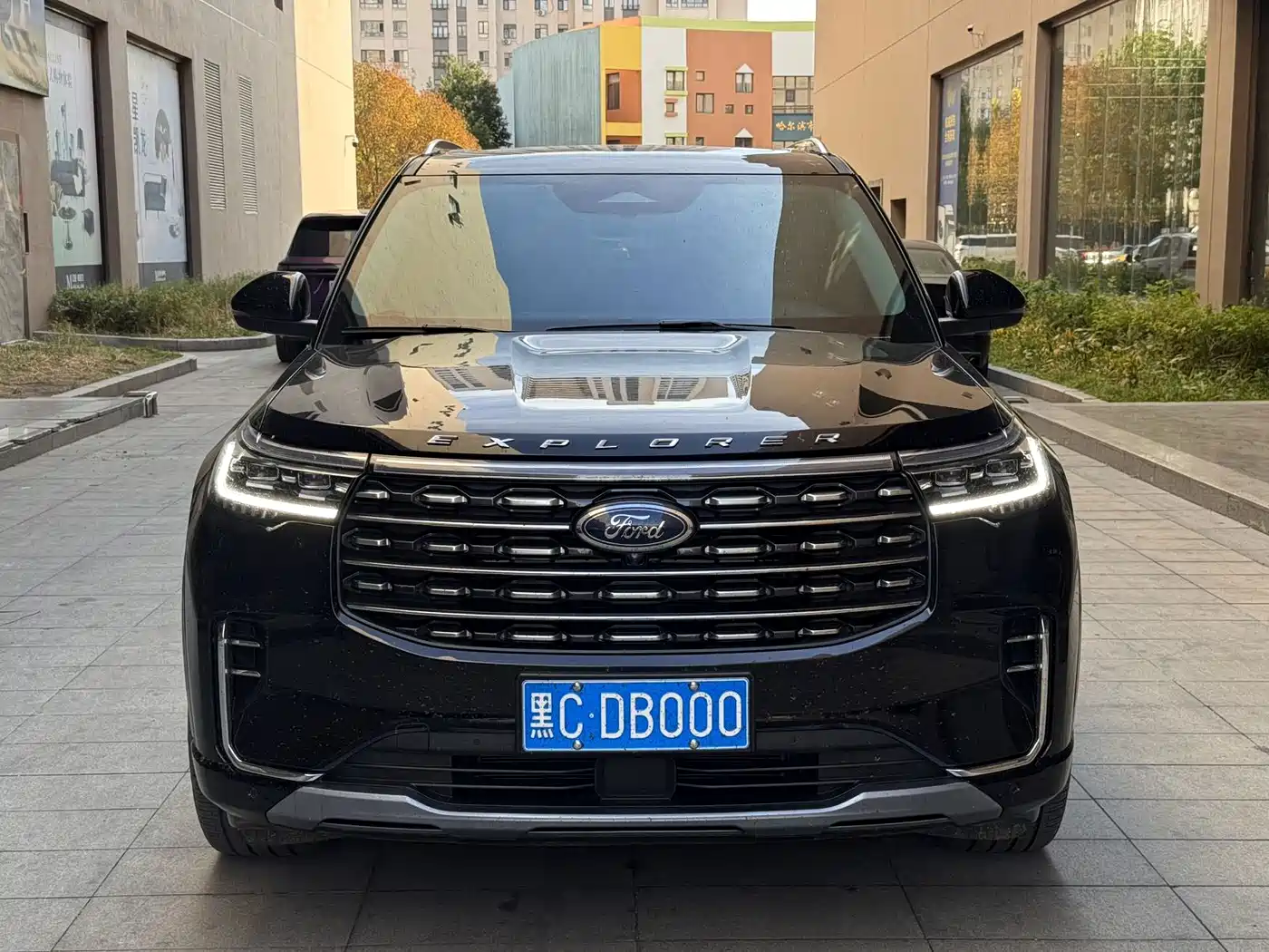 Ford Explorer 2025 2024 2.3T EcoBoost AWD Titanium Edition 6-Seater