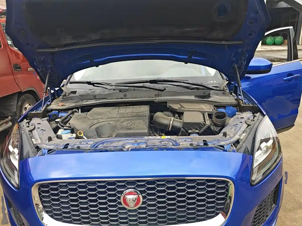 JAGUAR E-PACE