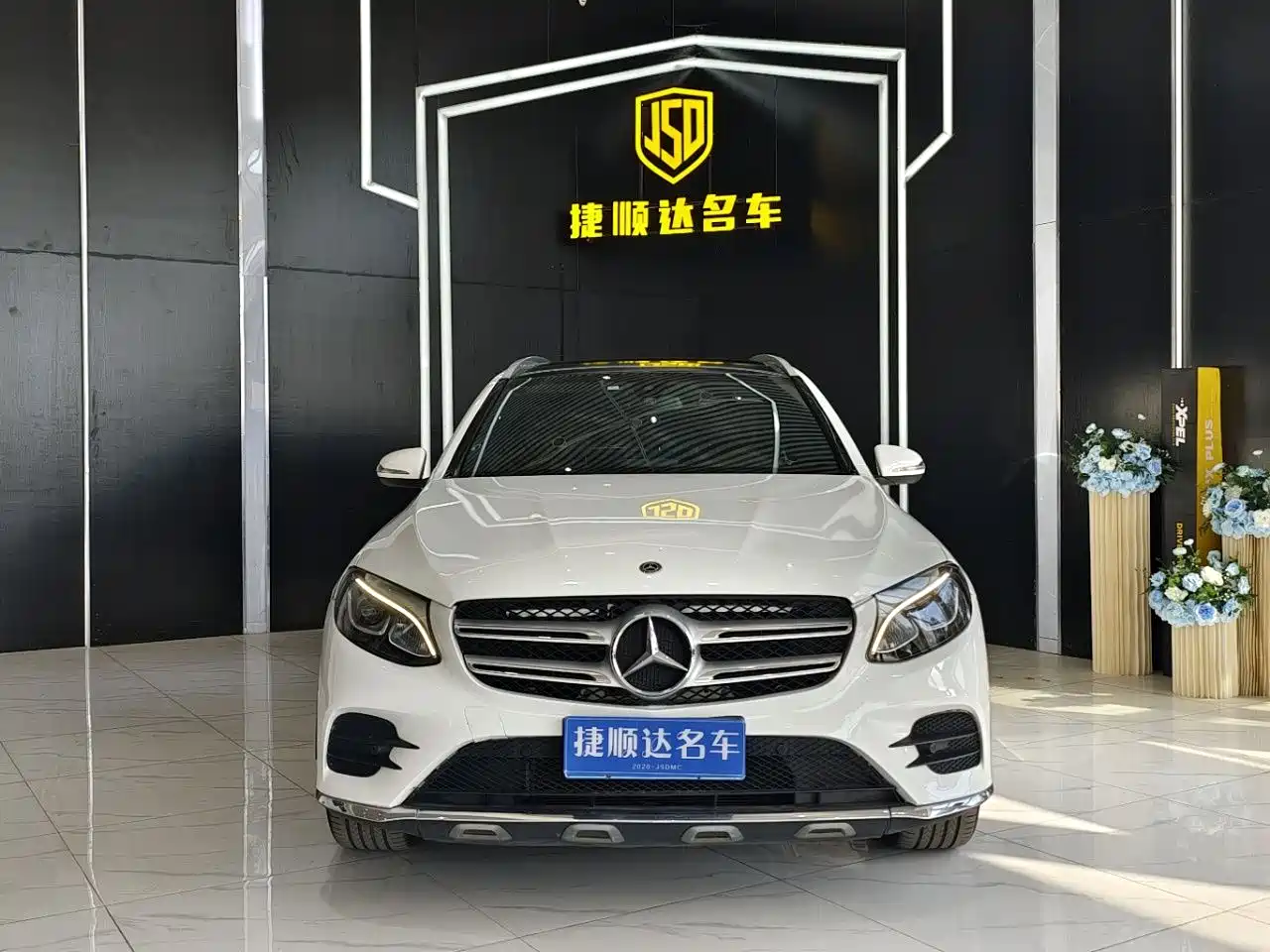 Mercedes-Benz GLC 2017 GLC 260 4MATIC Dynamic фото 2