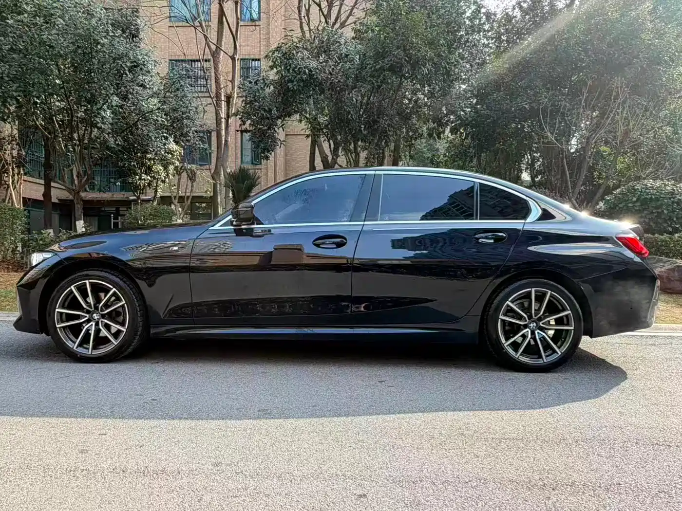 BMW 3 Series 2024 325Li M Sport Package фото 3
